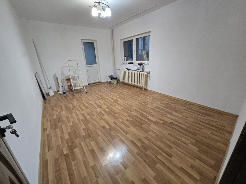 Drumul Taberei, Ghencea garsoniera 39 mp, bloc mixt finalizat 1982